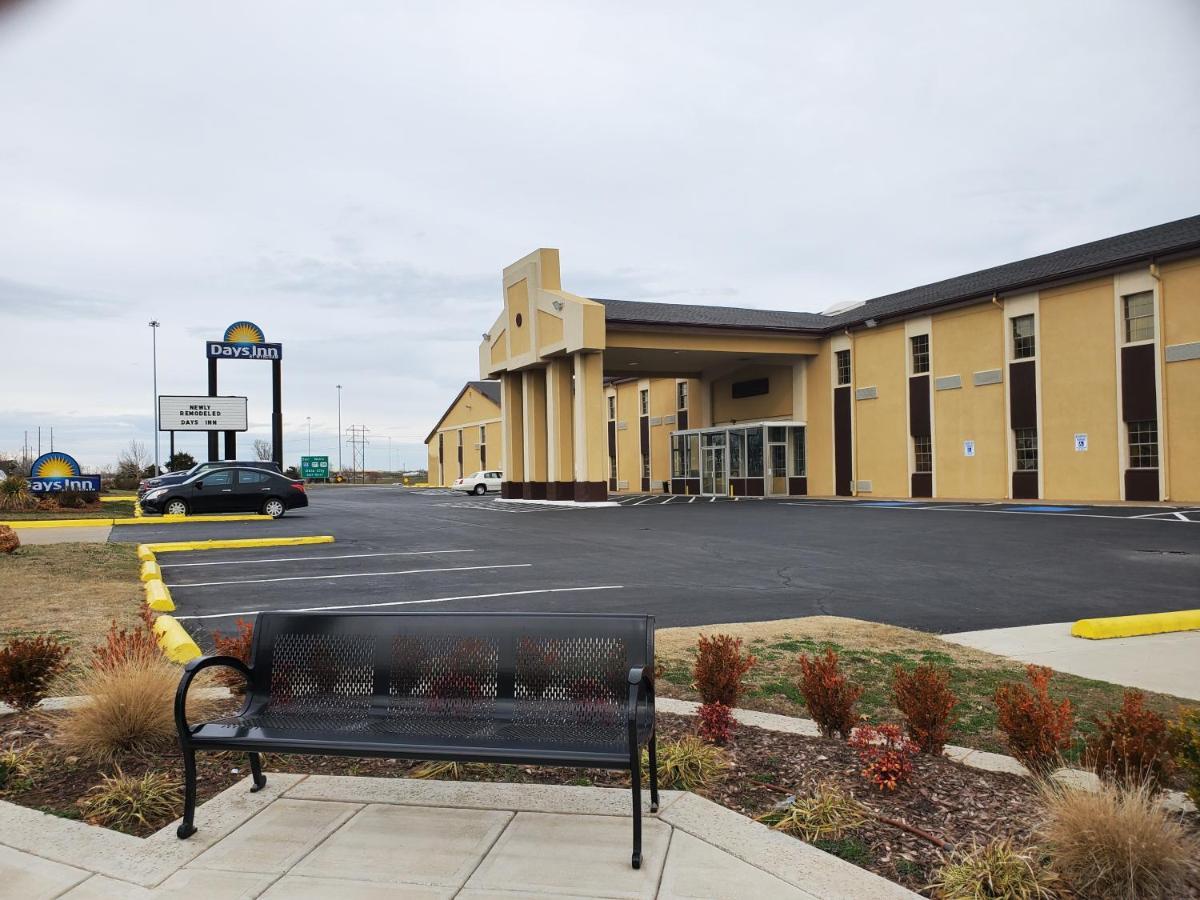 Days Inn By Wyndham Lawton Exterior foto
